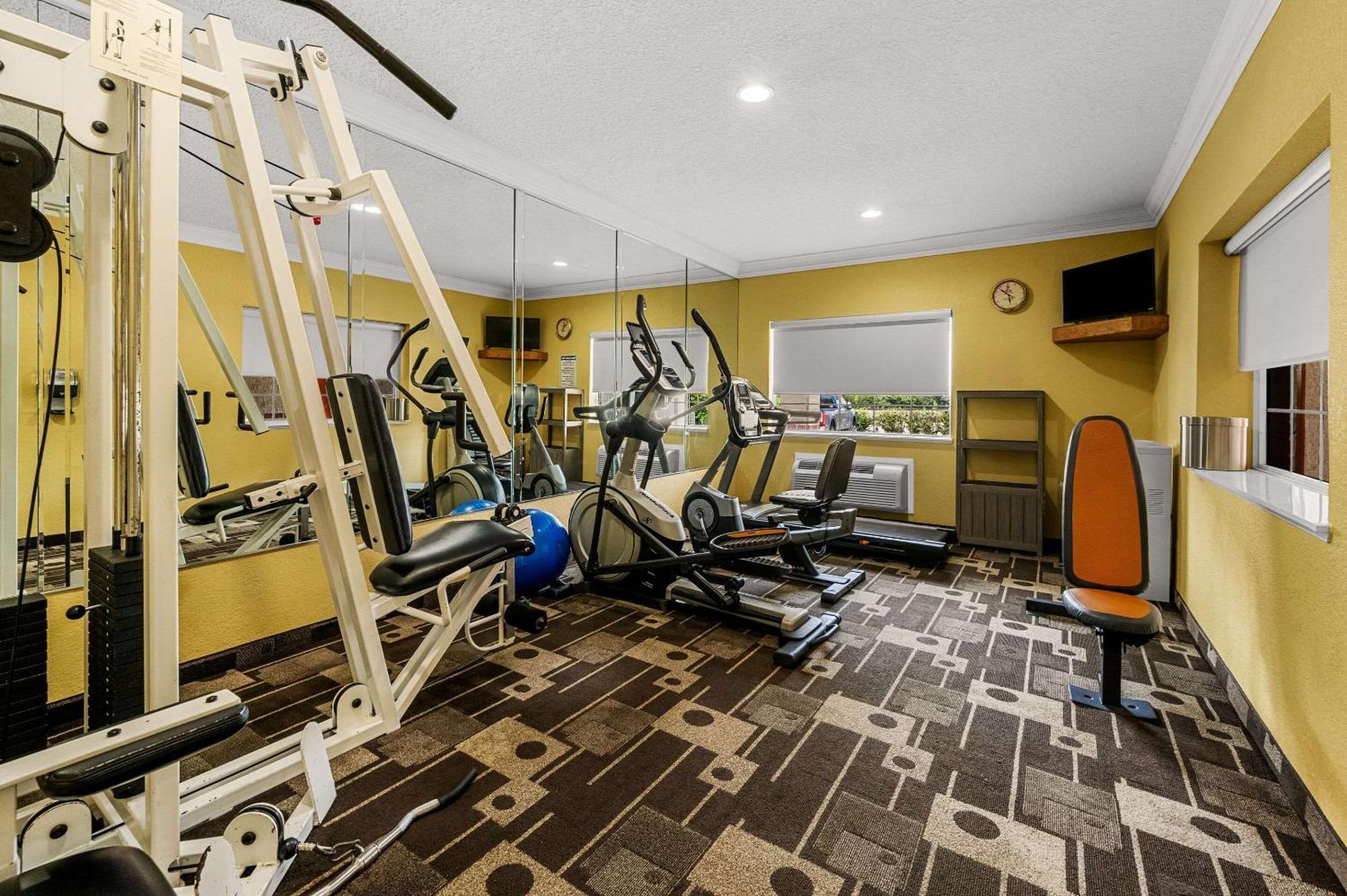 Quality Inn & Suites Cypress Exteriér fotografie